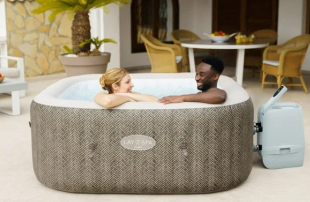 SPA Insuflável Lay-Z-Spa Cabo HydroJet