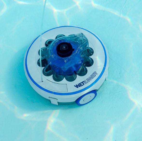 Staubsaugerroboter WET RUNNER GRE